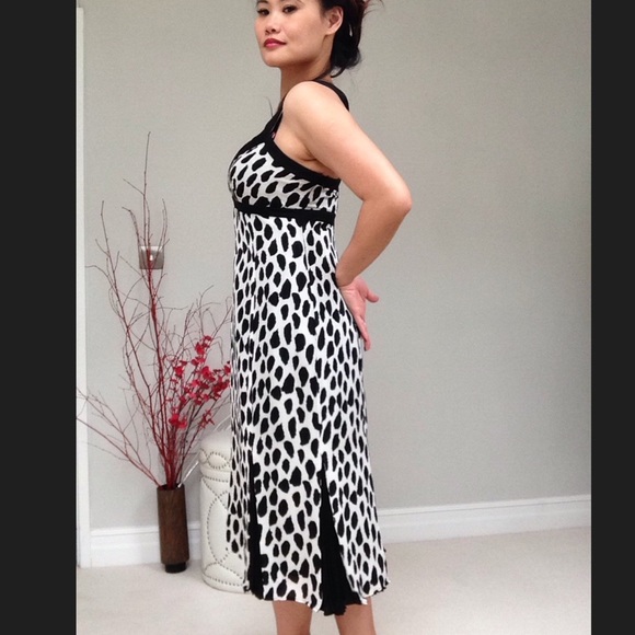 ✨Jaeger Black/White Sweetheart Accordion Dress✨ - Picture 2 of 6